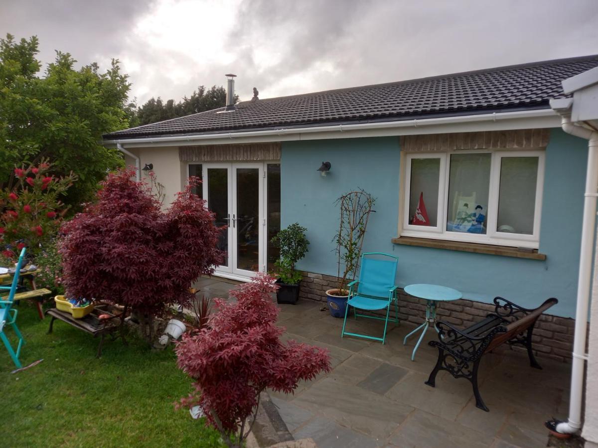 Apartamento No 9 Manor Way Carmarthen Exterior foto