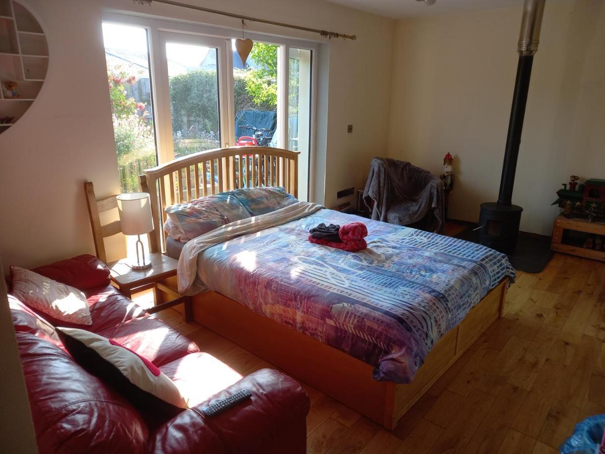 Apartamento No 9 Manor Way Carmarthen Exterior foto